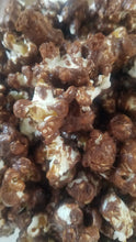 Load image into Gallery viewer, Chocolate Mint Popcorn