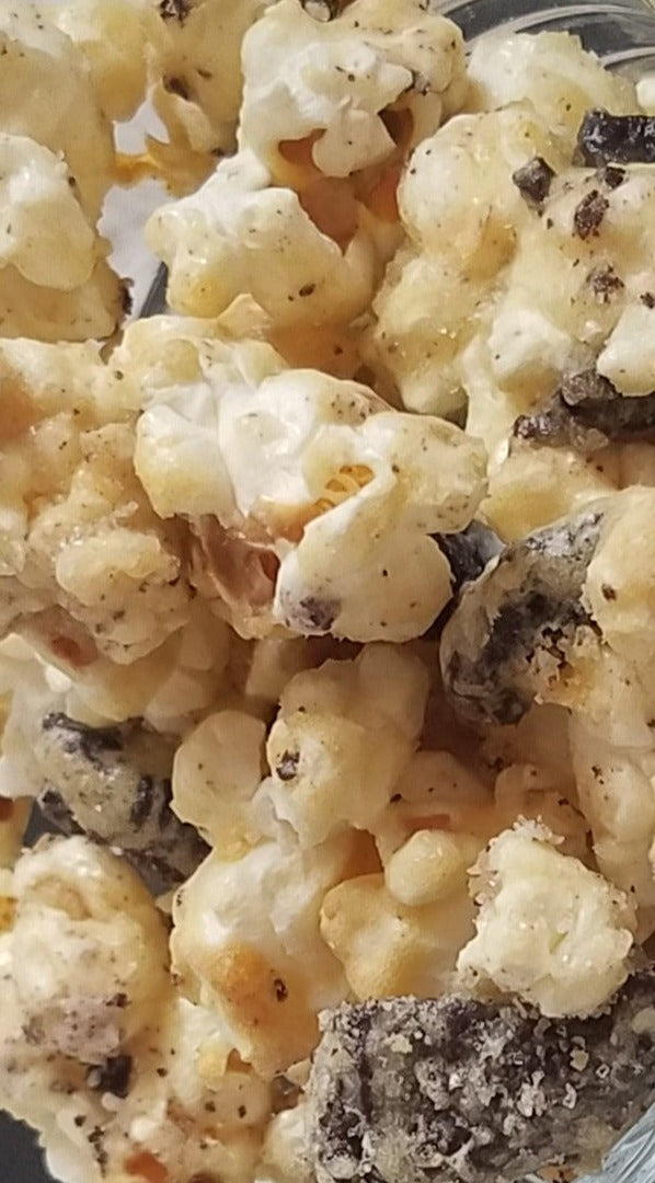 Cookies & Cream Popcorn